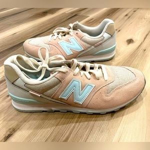 New Balance Classic 996 sneakers. Size 9.5. Pale pink and blue. Never worn.